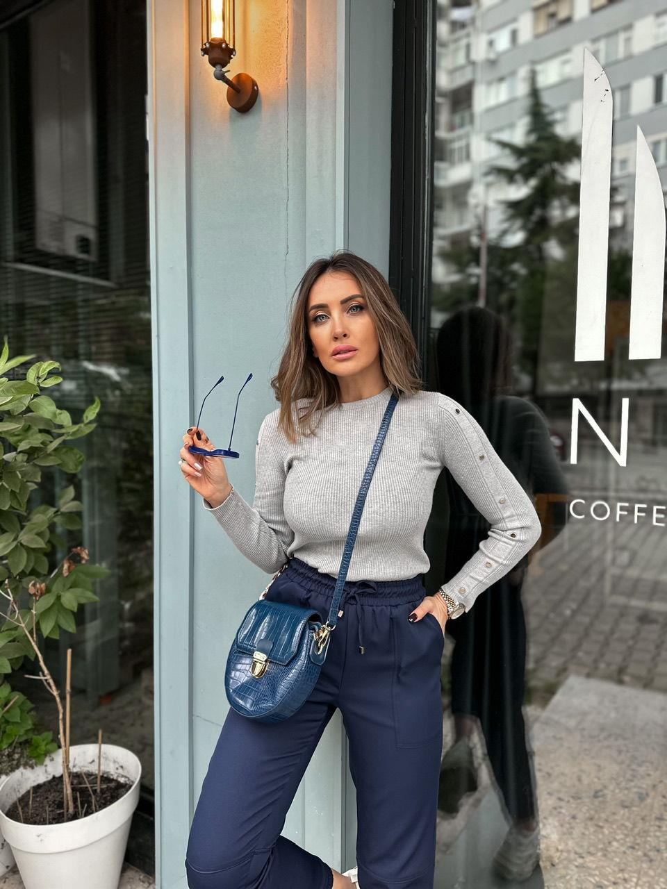 Gri Kolları Zımbalı Kazak
