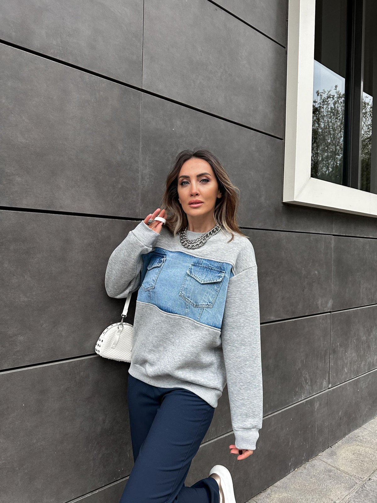 Gri Kot Detaylı Sweatshirt