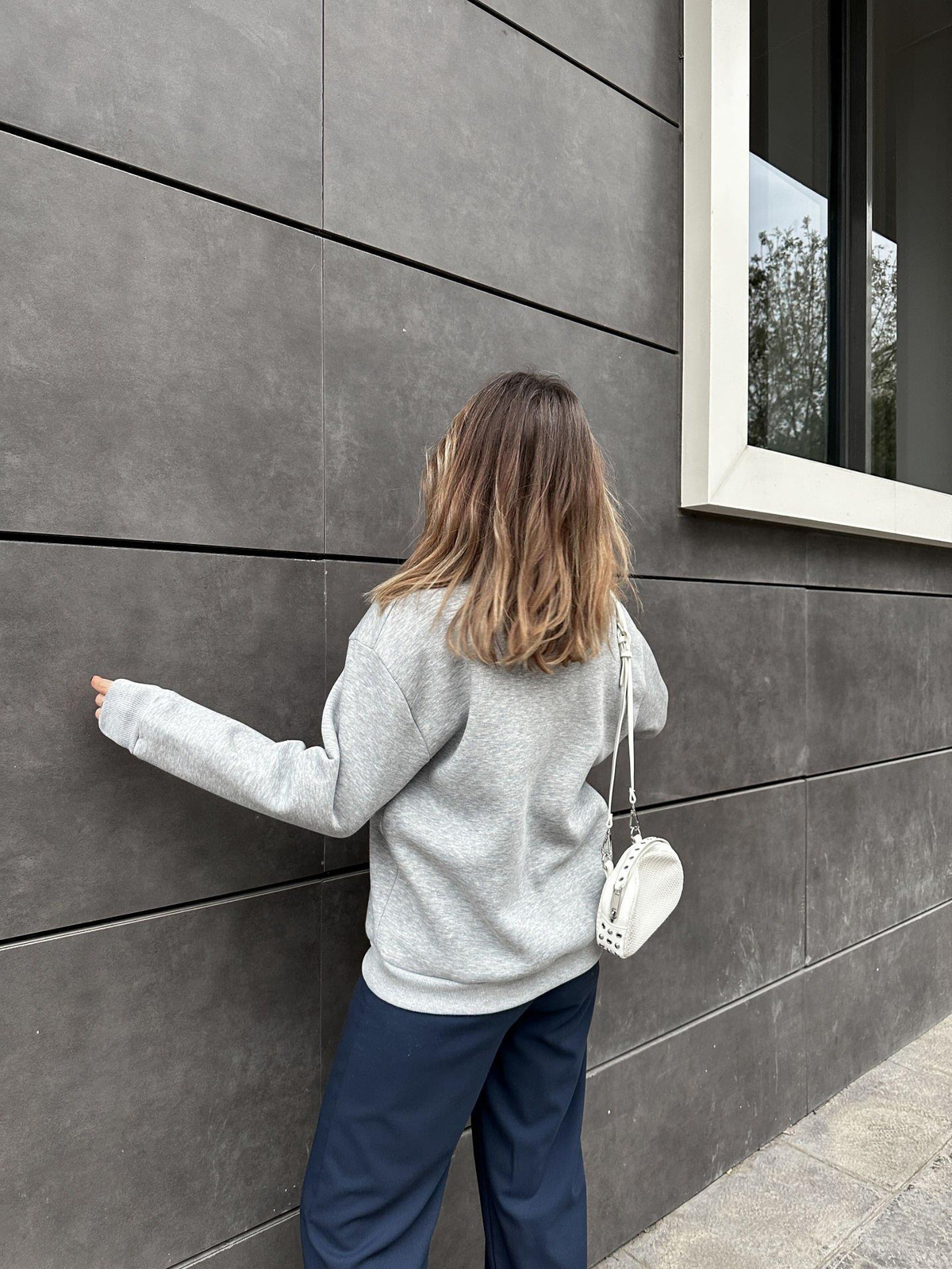 Gri Kot Detaylı Sweatshirt