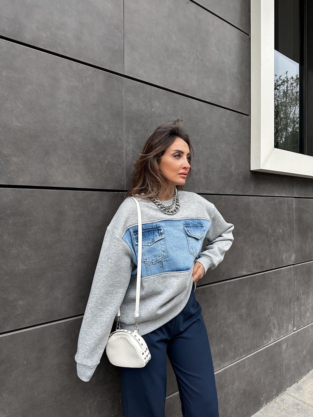 Gri Kot Detaylı Sweatshirt