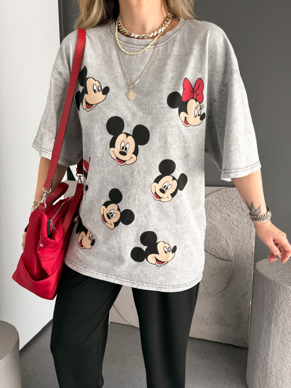 Gri Mickey Ve Minnie Baskılı Tshirt