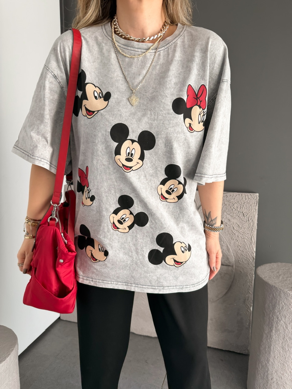 Gri Mickey Ve Minnie Baskılı Tshirt