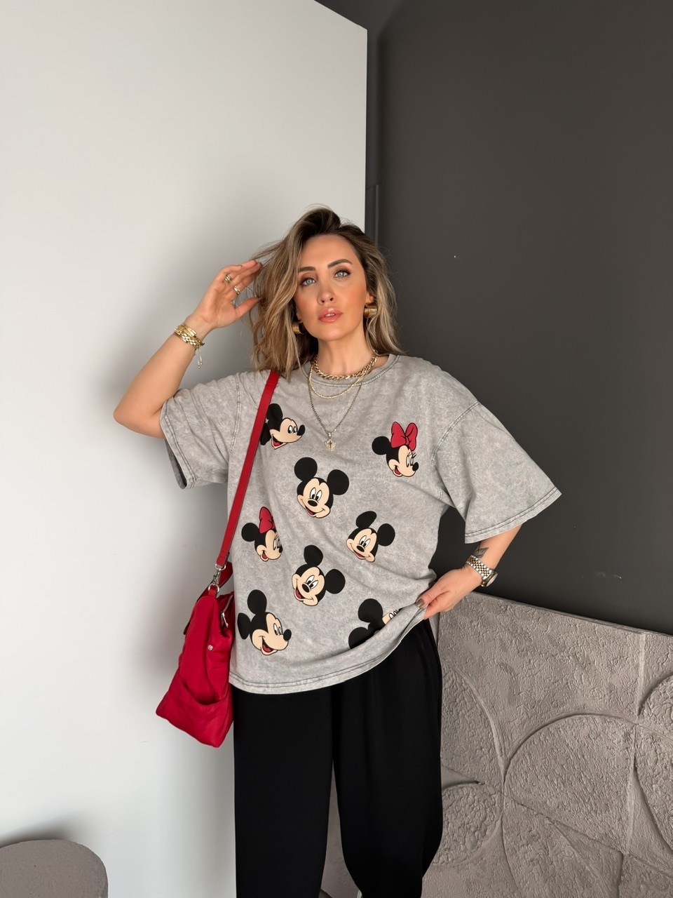 Gri Mickey Ve Minnie Baskılı Tshirt