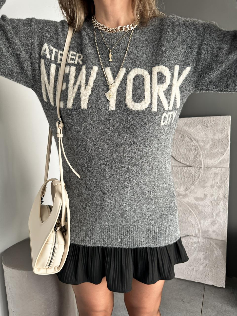 Gri New York Yazılı Kazak
