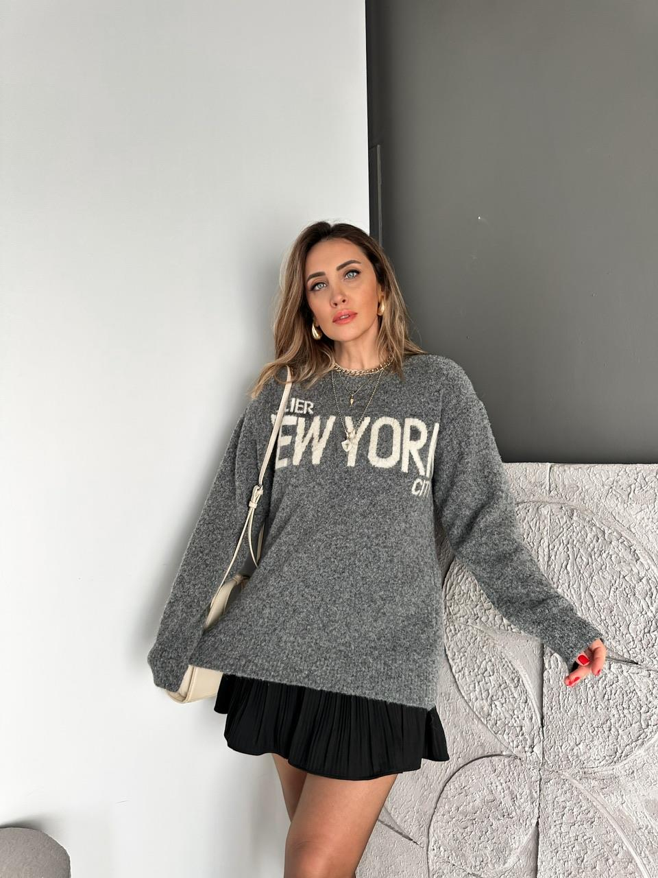 Gri New York Yazılı Kazak