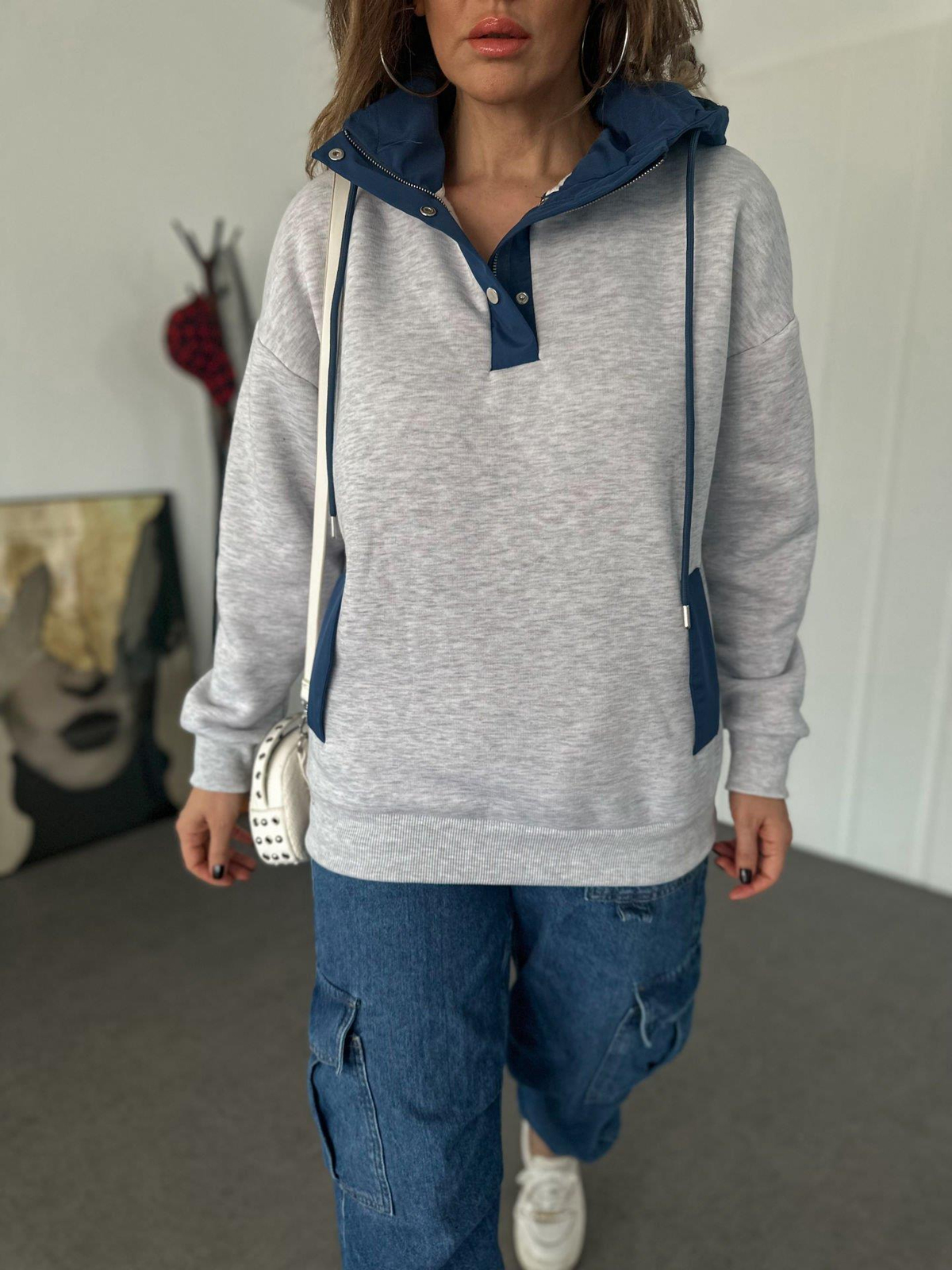 Gri Paraşüt Detaylı Kapşonlu Sweatshirt