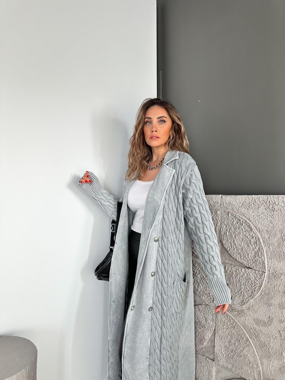 Gri Saç Örgülü Kot Parçalı Hırka