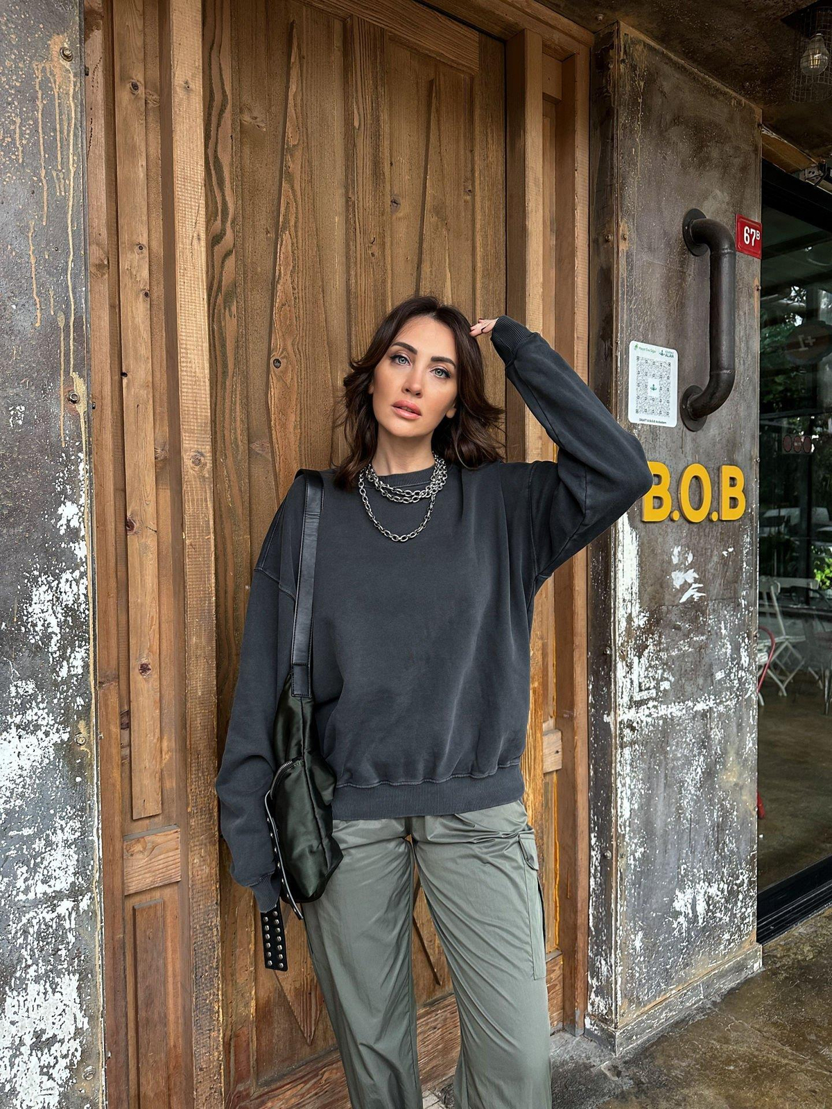 Gri Sırtı Yazılı Premium Sweatshirt