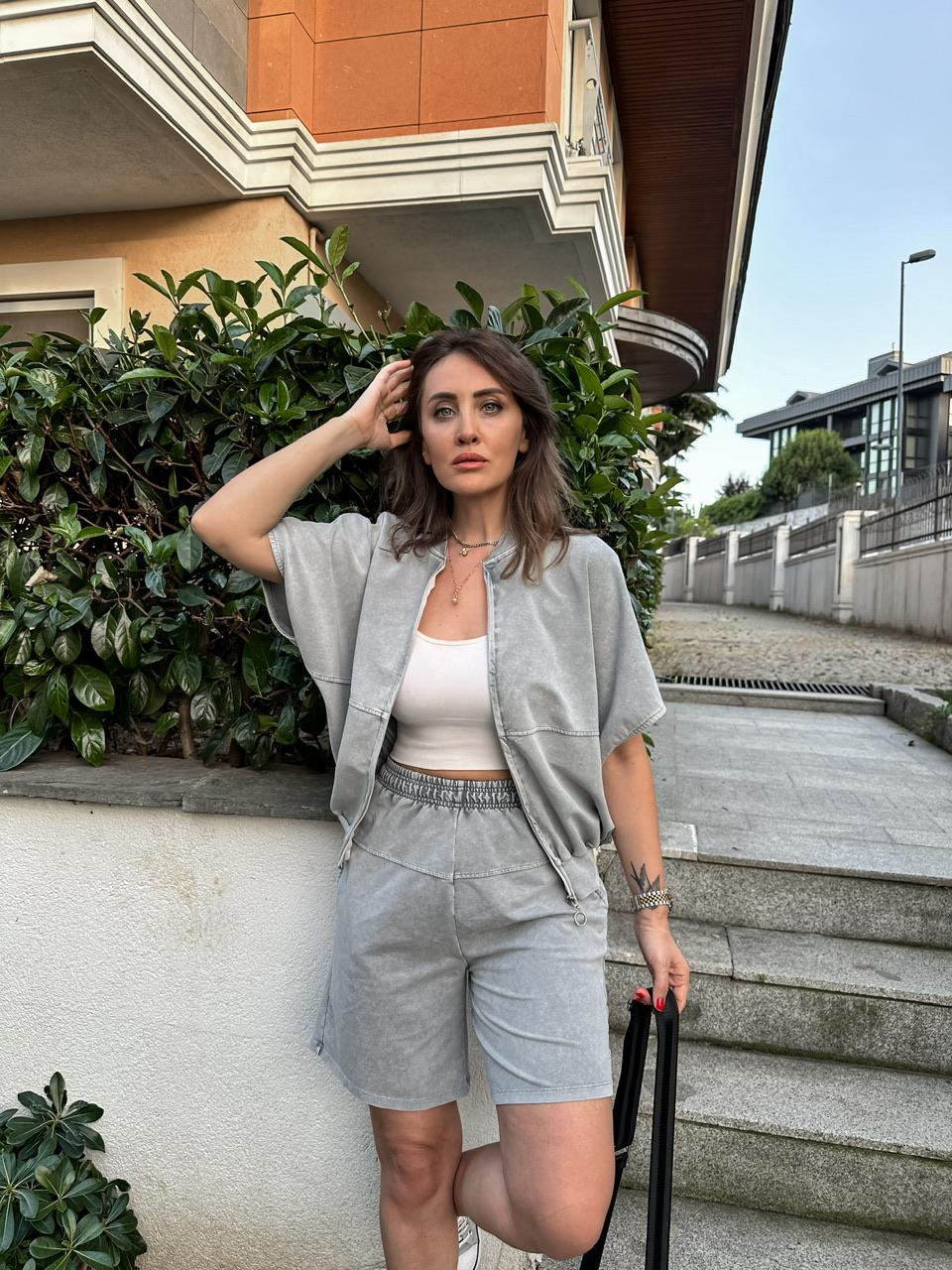 Gri Şortlu Yarasa Kol Takım