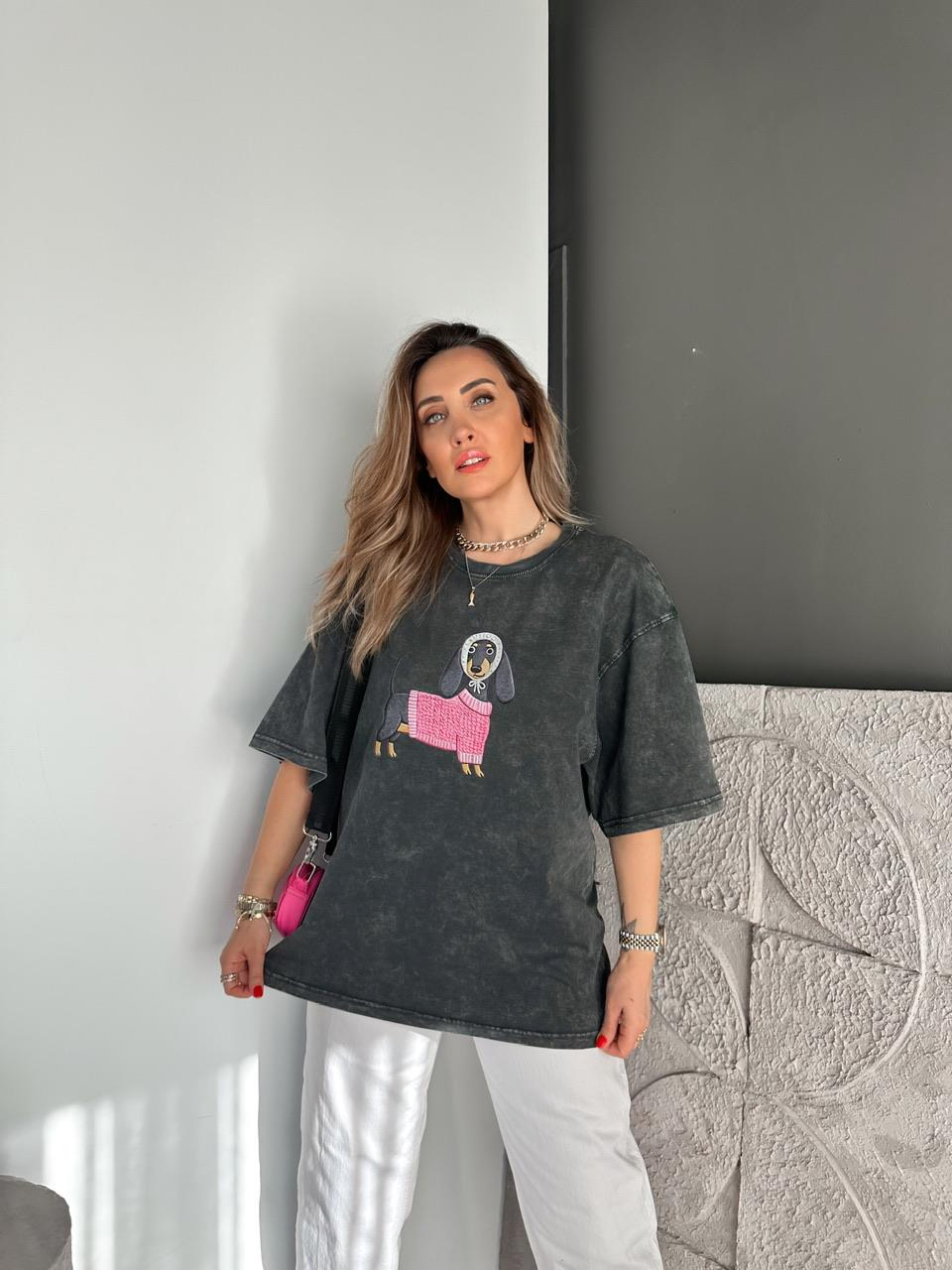 Gri Sosis Köpek Yıkamalı Tshirt