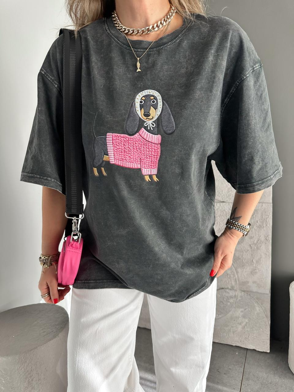 Gri Sosis Köpek Yıkamalı Tshirt