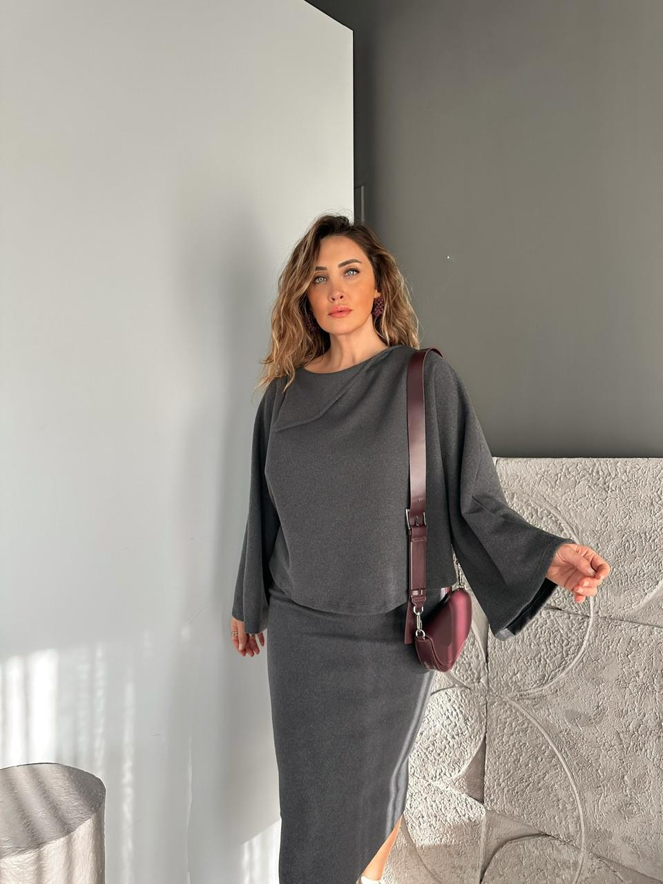 Gri Yaka Detaylı Etekli Kaşkorse Takım