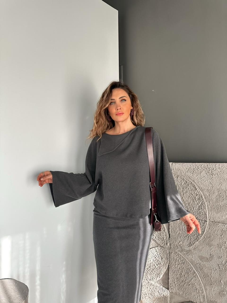 Gri Yaka Detaylı Etekli Kaşkorse Takım