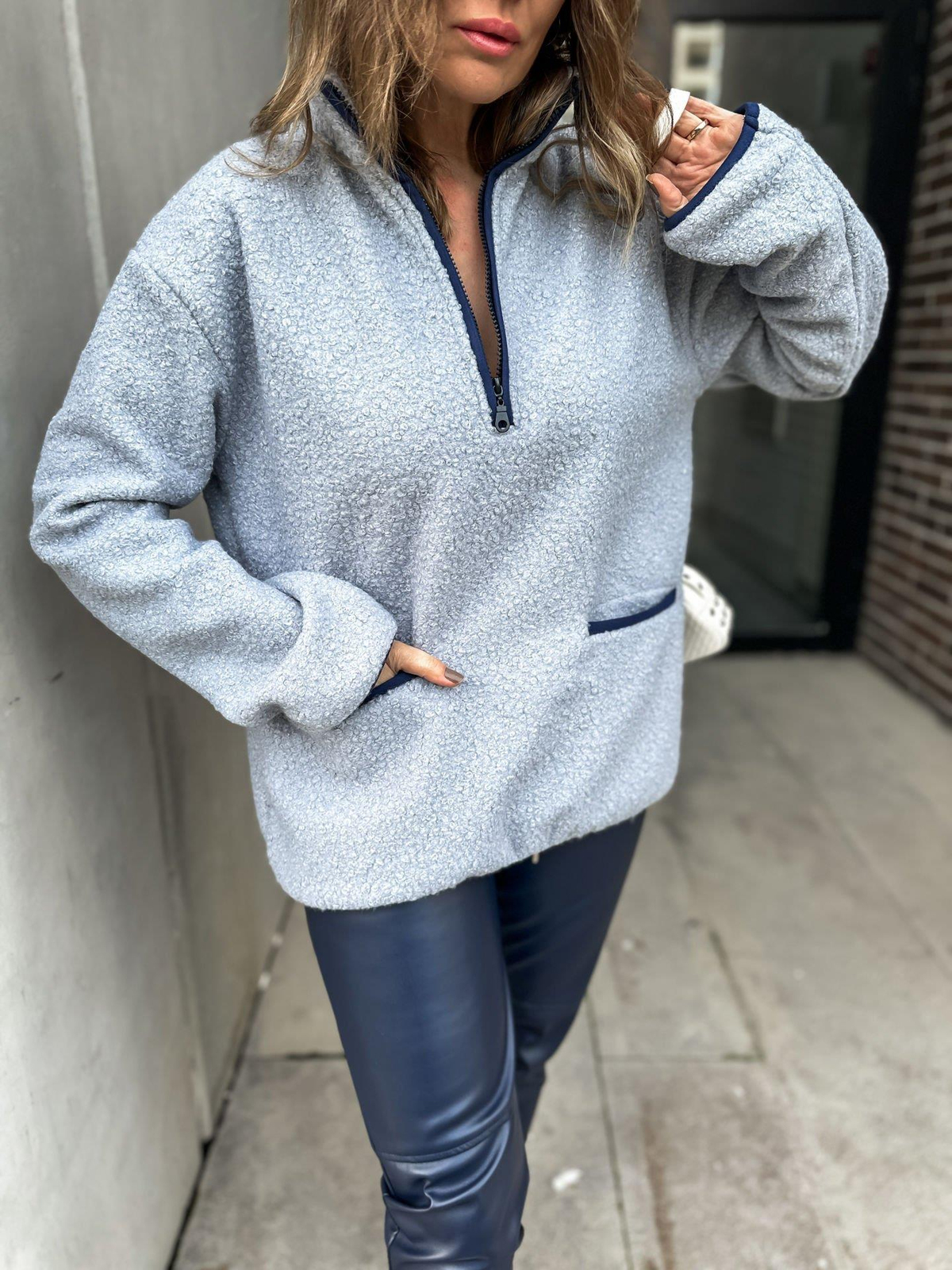 Gri Yaka Fermuarlı Buklet Sweatshirt