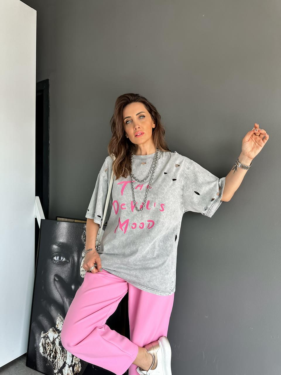 Gri Yıkamalı Devil Tshirt