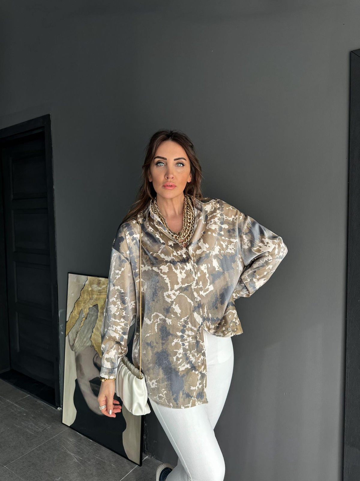 Haki Batik Desenli Saten Gömlek