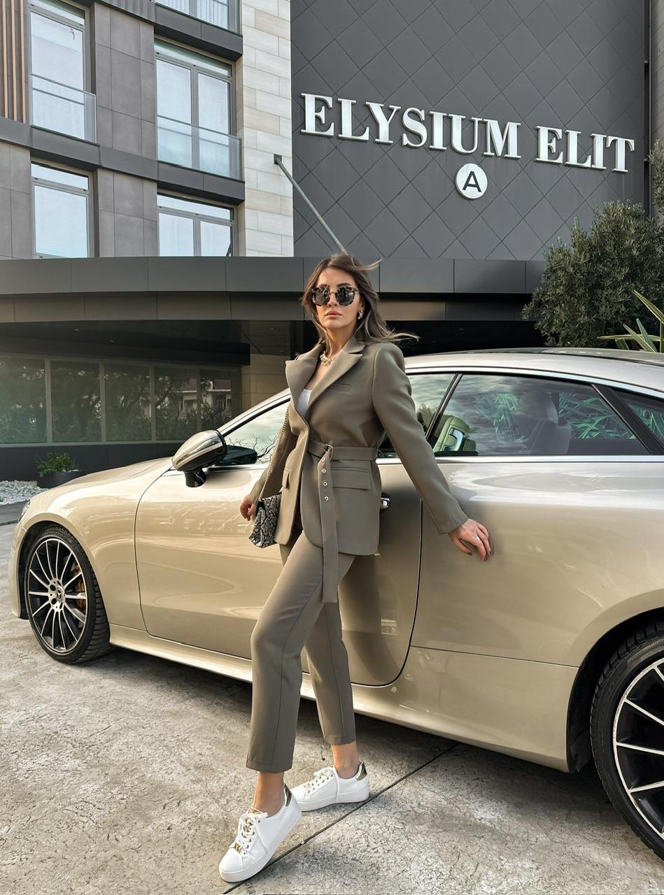 Haki Beli Kemer Aksesuarlı Tasarım Ceket