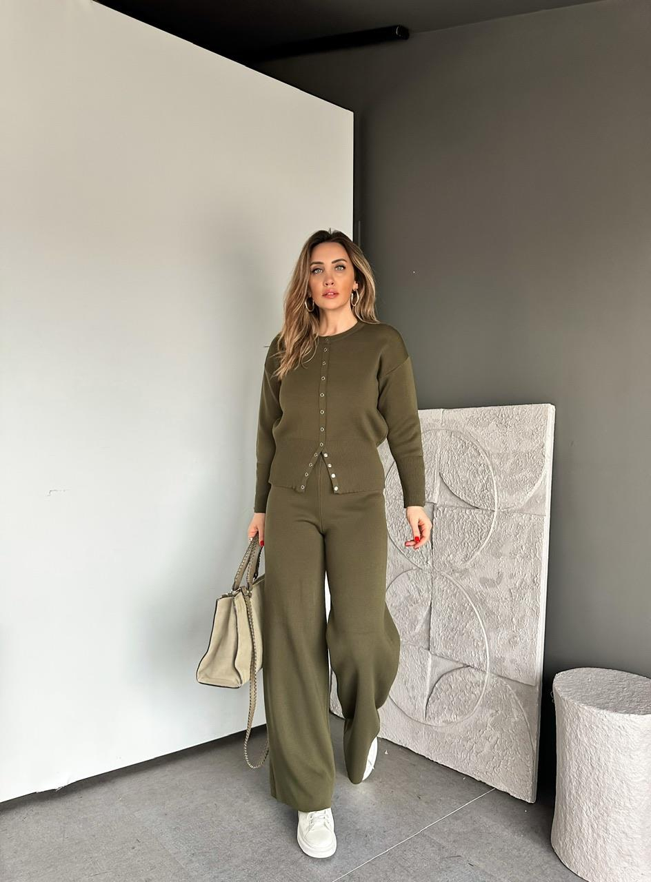 Haki Çıtçıt Detaylı Triko Takım