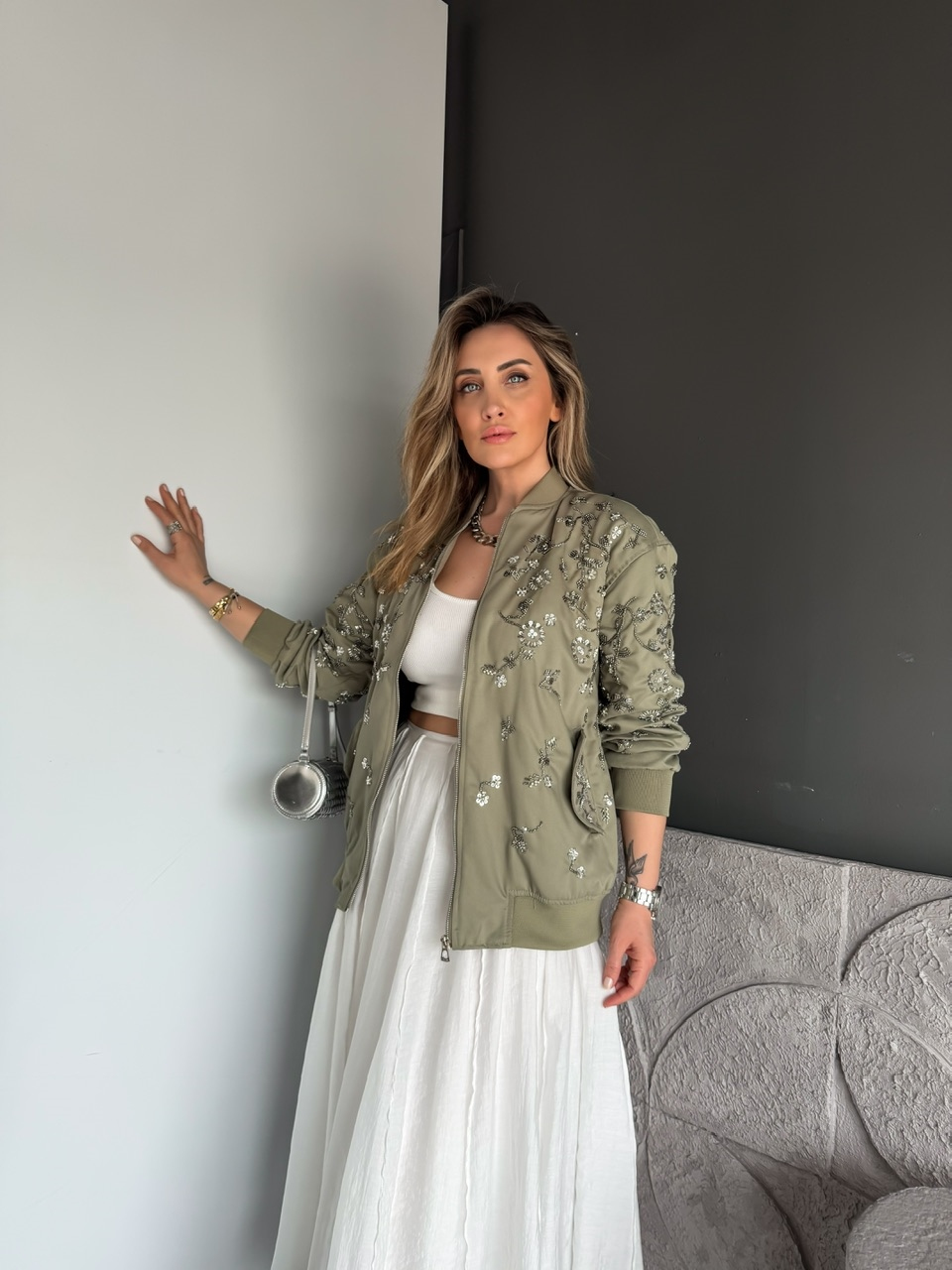 Haki Gümüş Pullu Bomber Ceket
