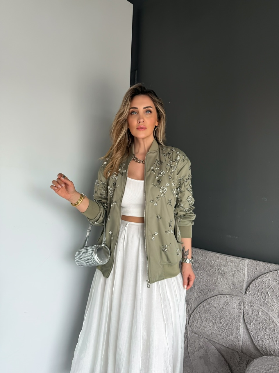 Haki Gümüş Pullu Bomber Ceket