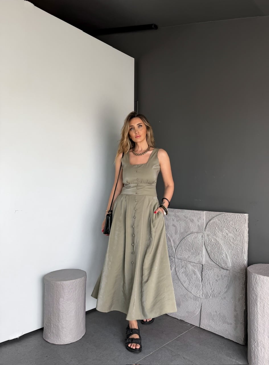 Haki Kare Yaka Sırtı Lastikli Elbise
