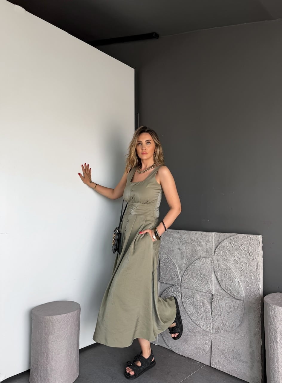 Haki Kare Yaka Sırtı Lastikli Elbise