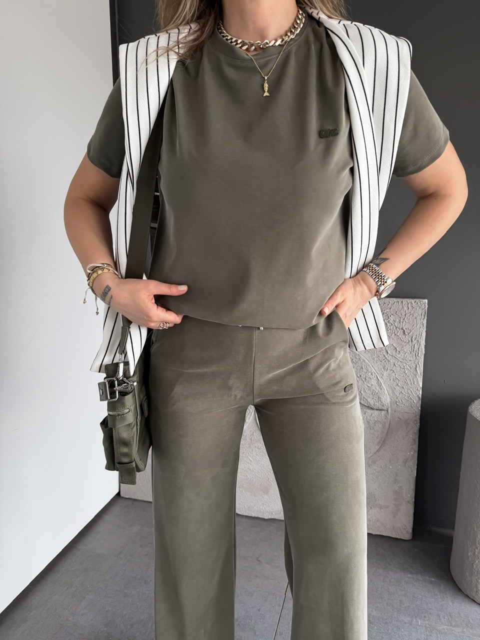 Haki Logolu Pike Takım