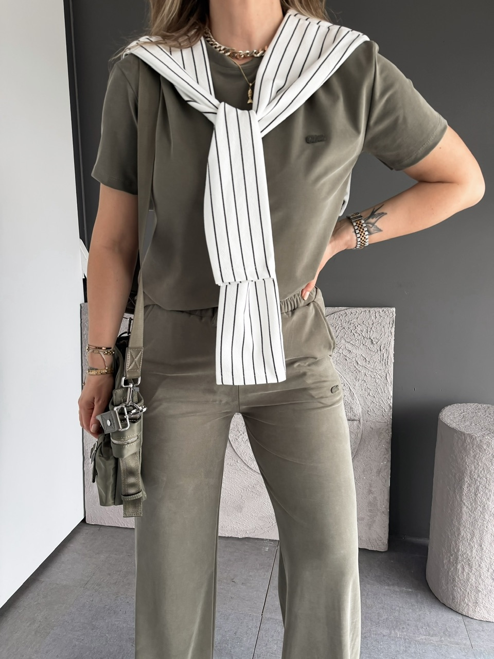 Haki Logolu Pike Takım