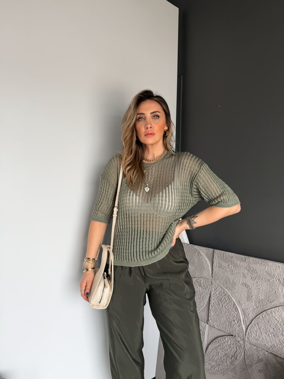 Haki Saç Örgülü Kısa Kollu Triko