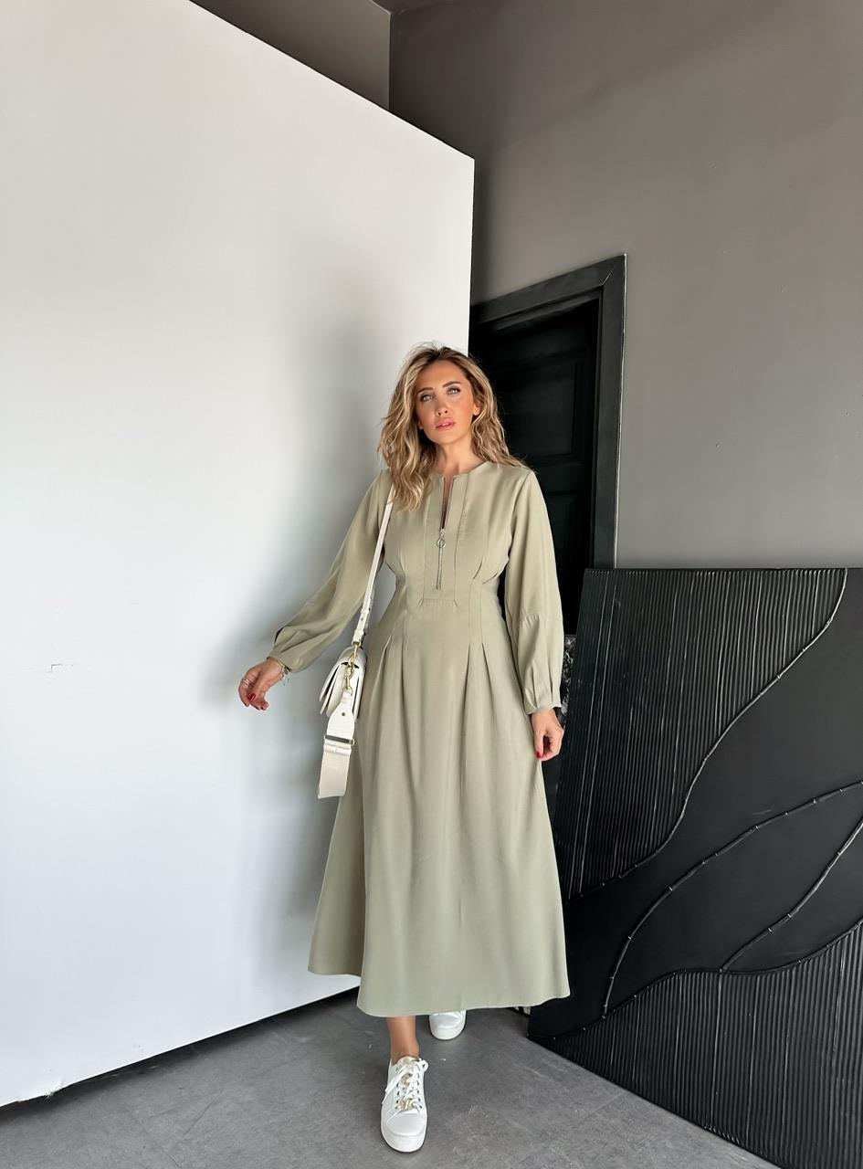 Haki Yakası Fermuarlı Pensli Elbise