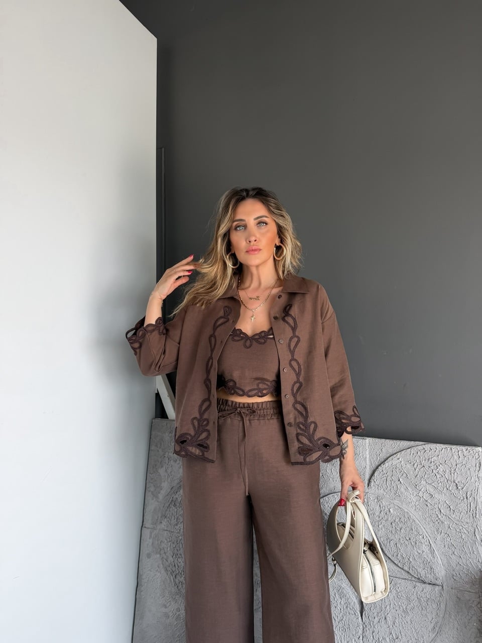 Kahve 3' Lü Premium Nakışlı Keten Takım