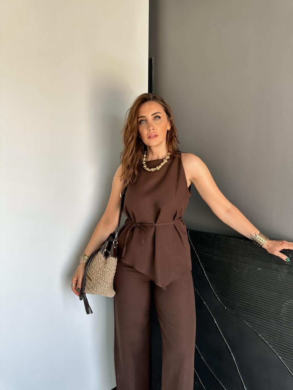 Kahve Asimetrik Bluzlu Keten Takım