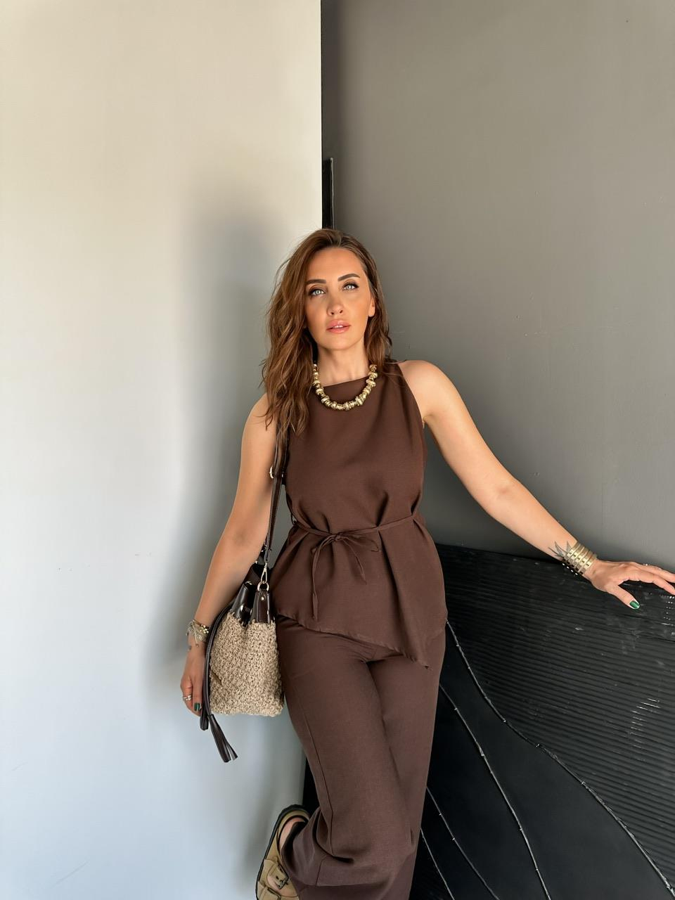 Kahve Asimetrik Bluzlu Keten Takım