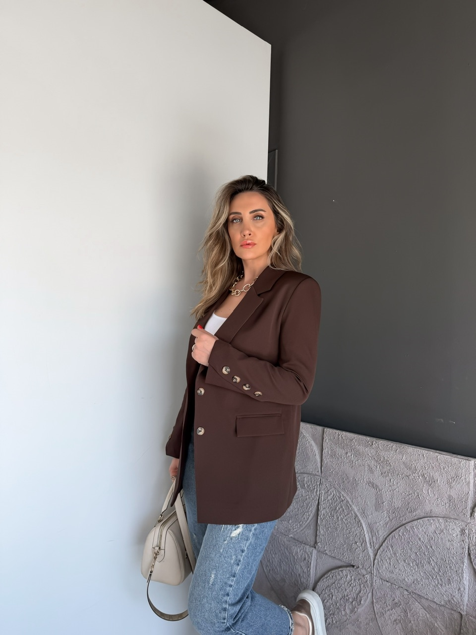 Kahve Asimetrik Düğmeli Blazer Ceket