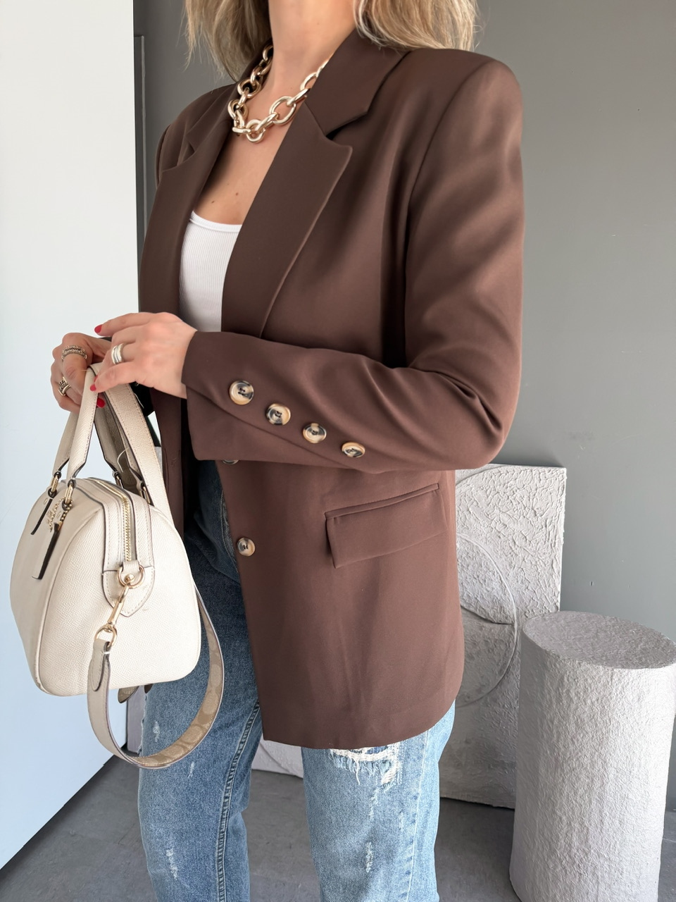 Kahve Asimetrik Düğmeli Blazer Ceket
