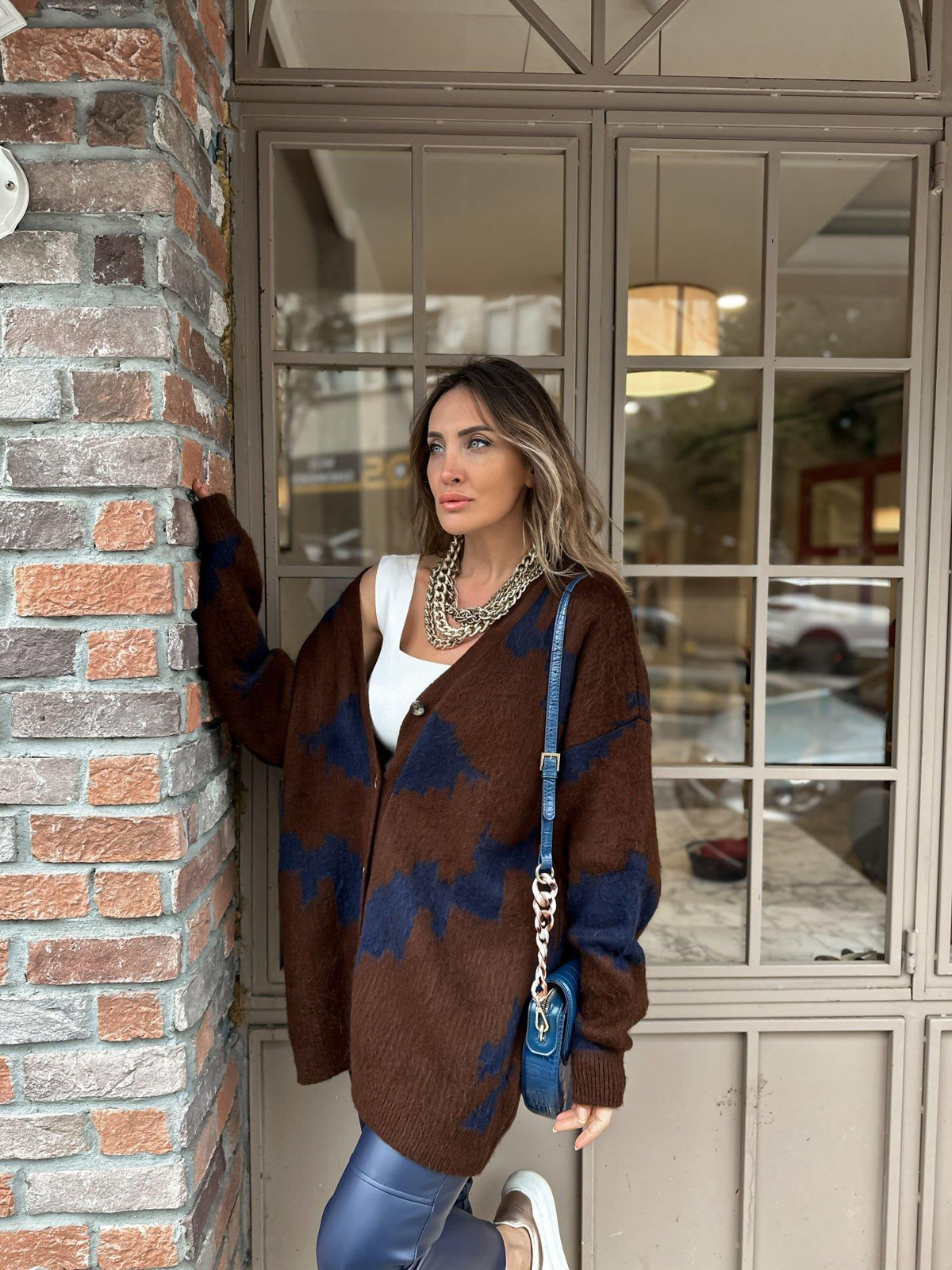 Kahve Batik Desenli Hırka