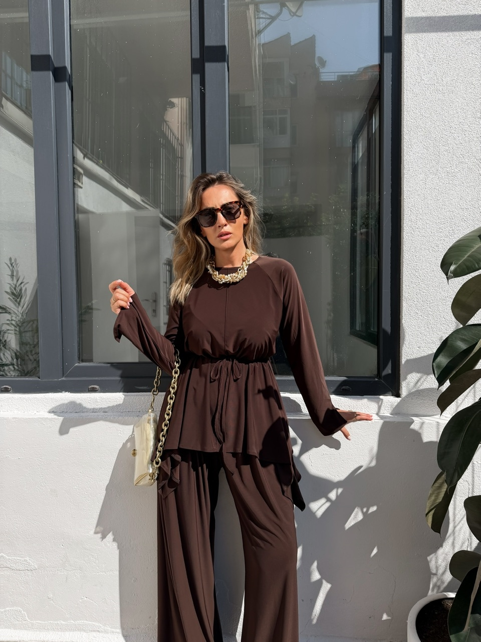 Kahve Beli İpli Asimetrik Bluzlu Takım