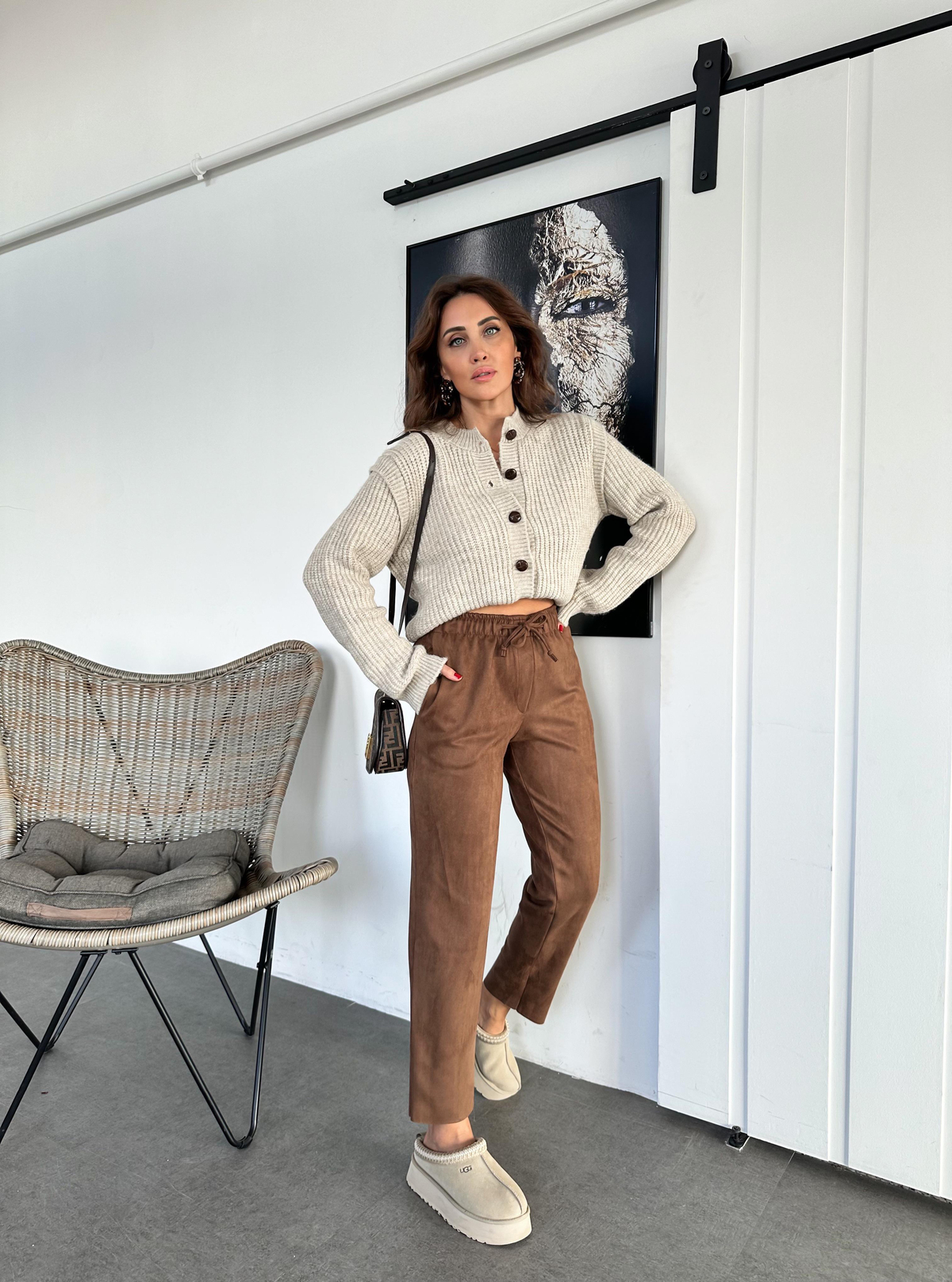 Kahve Beli Lastikli Süet Pantolon