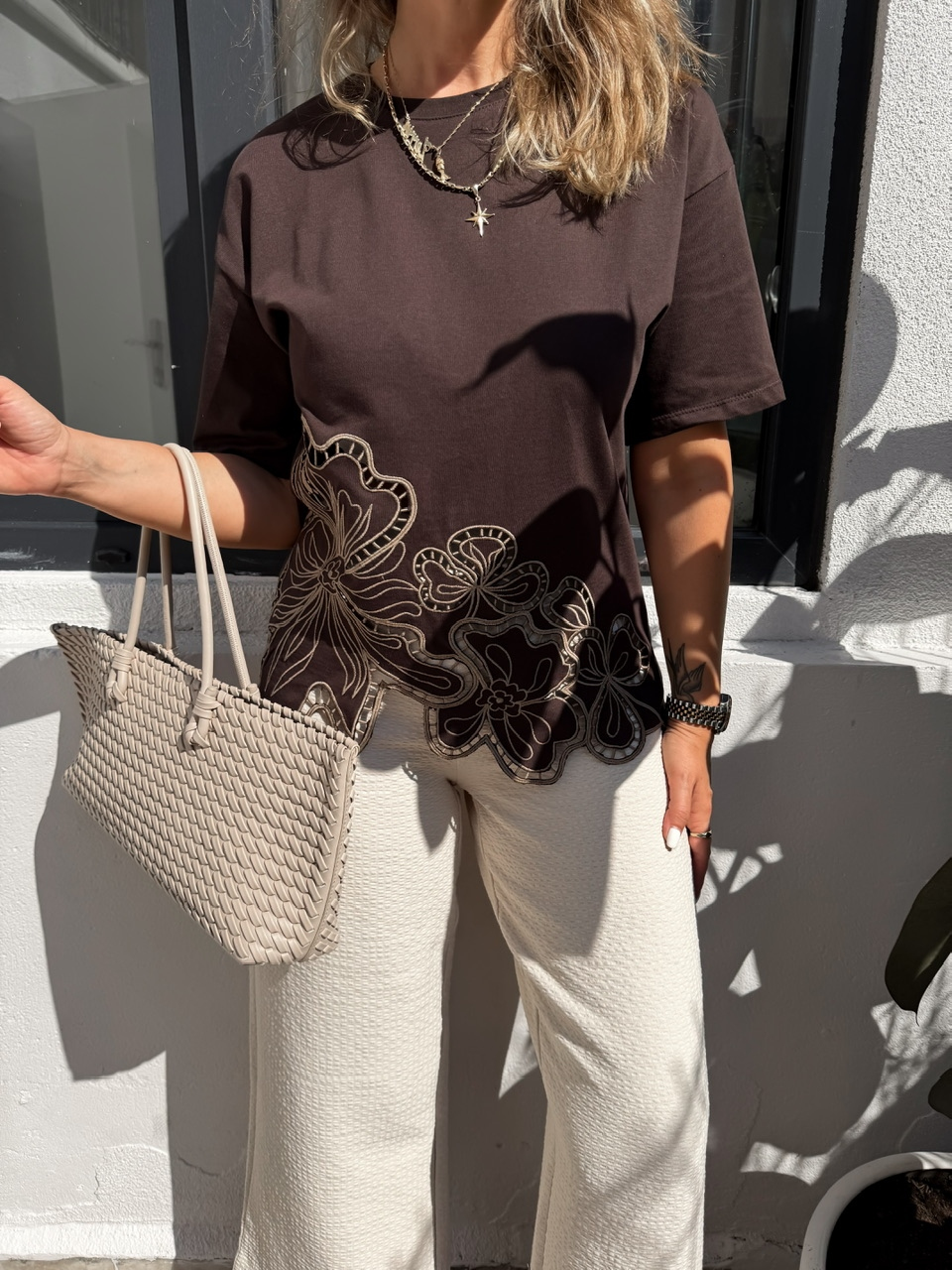 Kahve Beli Nakışlı Marka Model Tshirt
