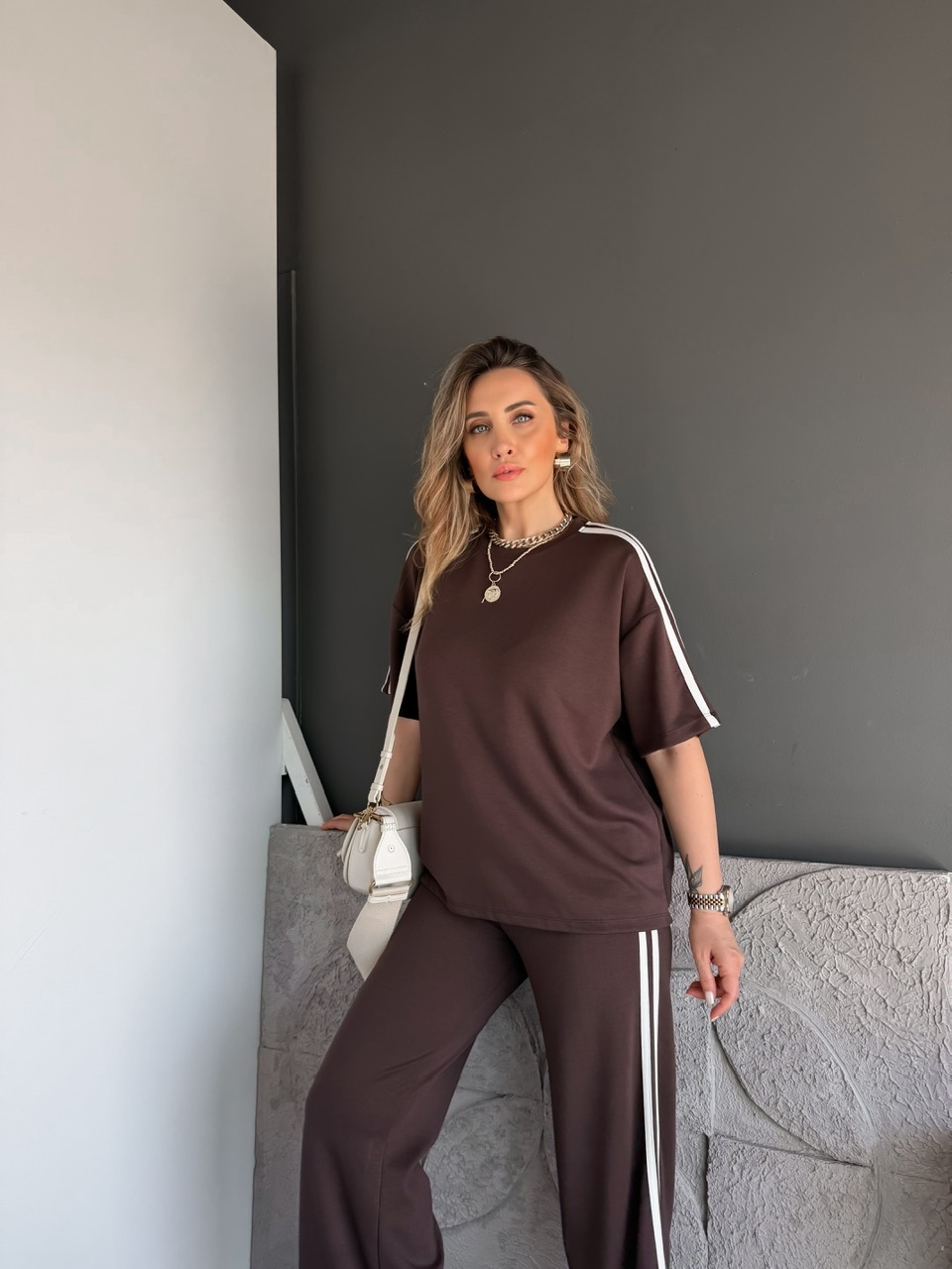 Kahve Beyaz Biyeli Modal Basic Takım