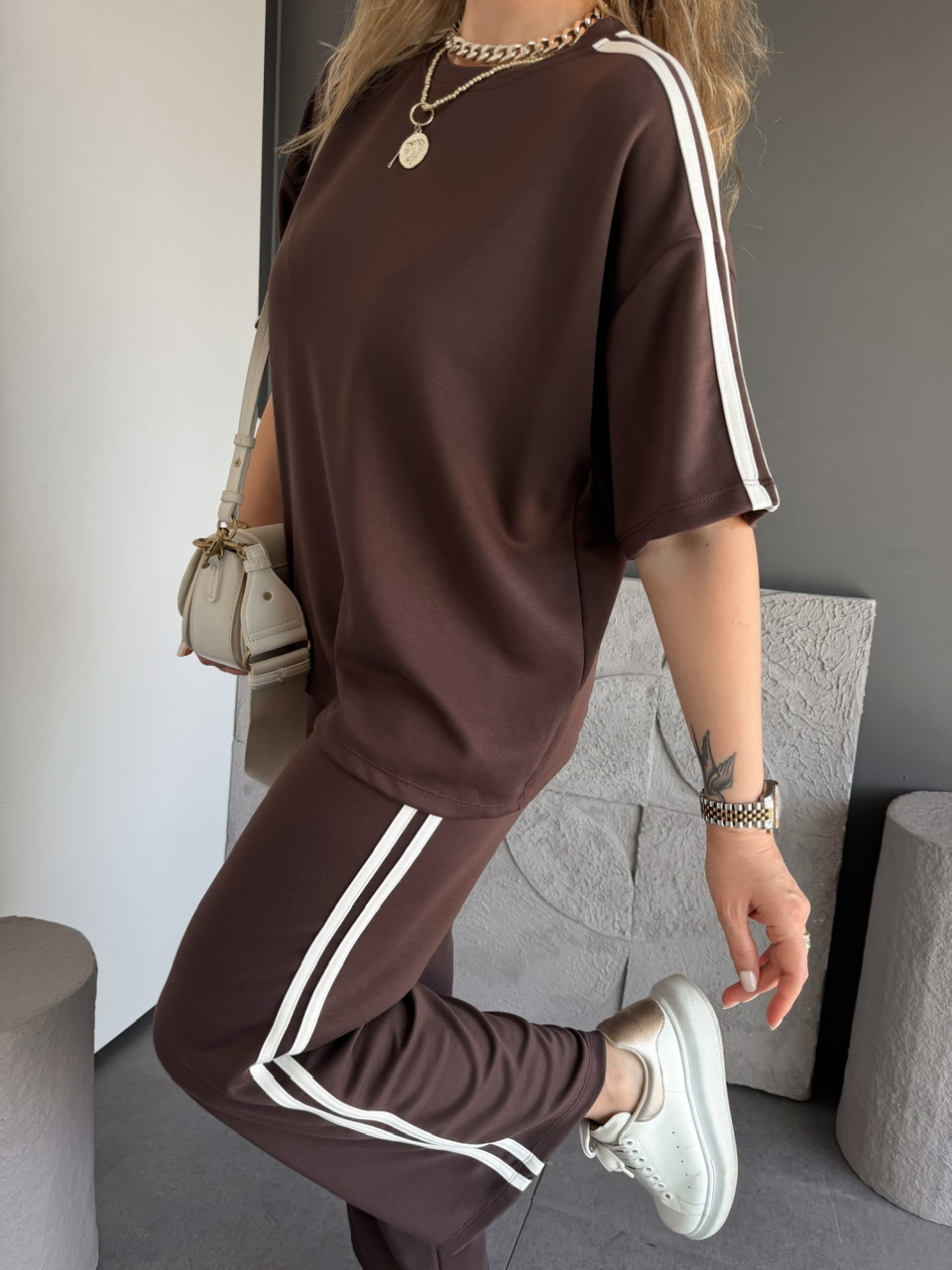 Kahve Beyaz Biyeli Modal Basic Takım