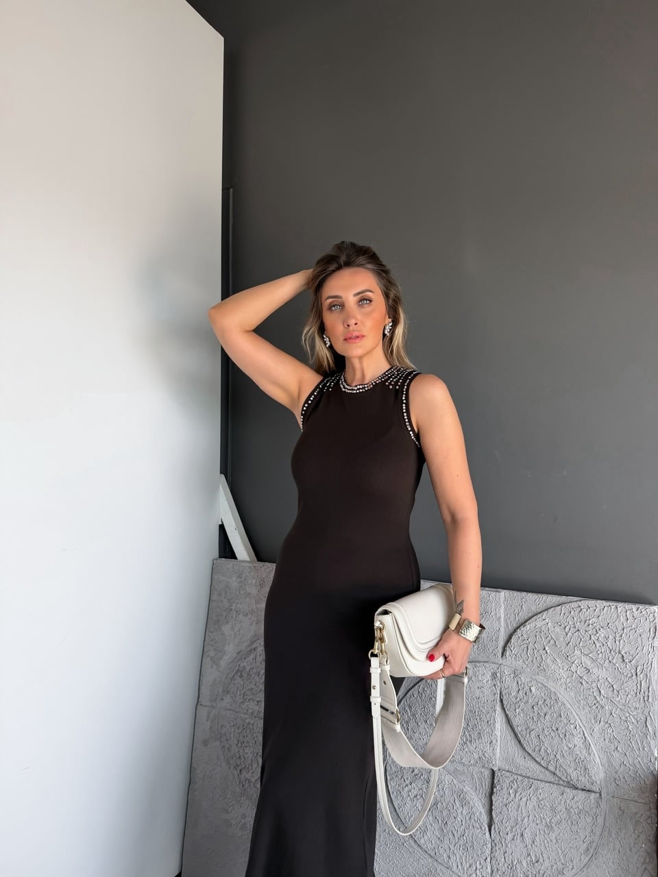 Kahve Çakım Taşlı Lİkralı Uzun Elbise