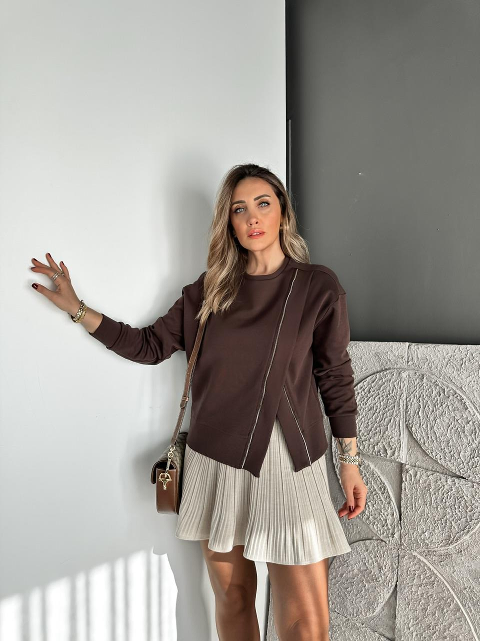 Kahve Çapraz Fermuarlı Tasarım Sweatshirt
