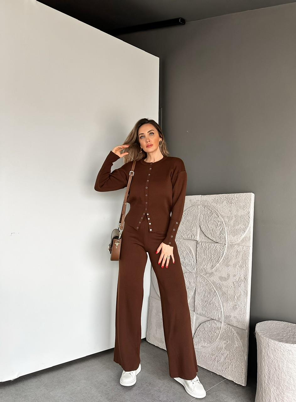 Kahve Çıtçıt Detaylı Triko Takım