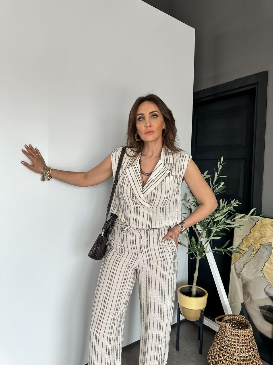 Kahve Çizgili Dokulu Keten Takım