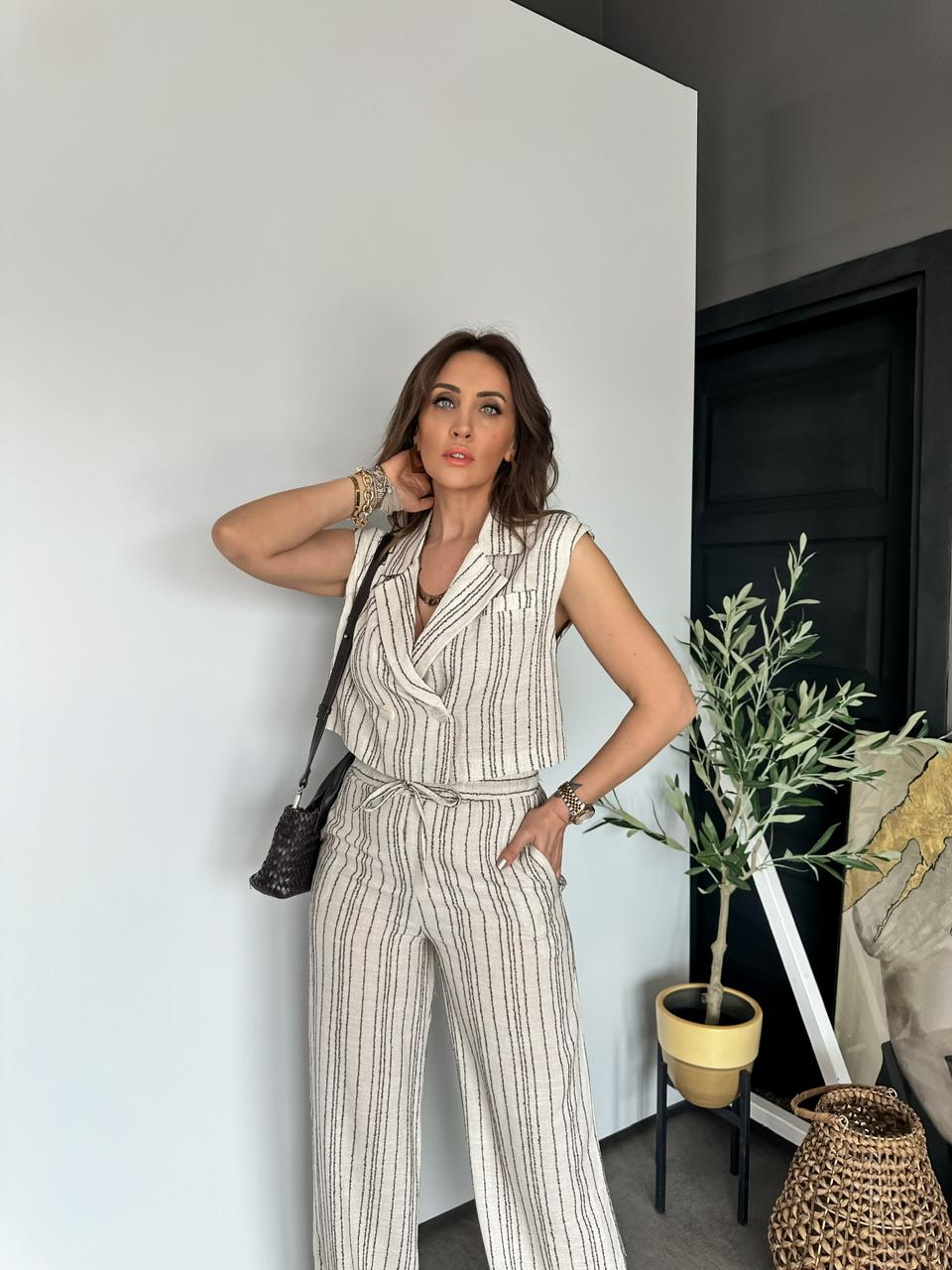 Kahve Çizgili Dokulu Keten Takım