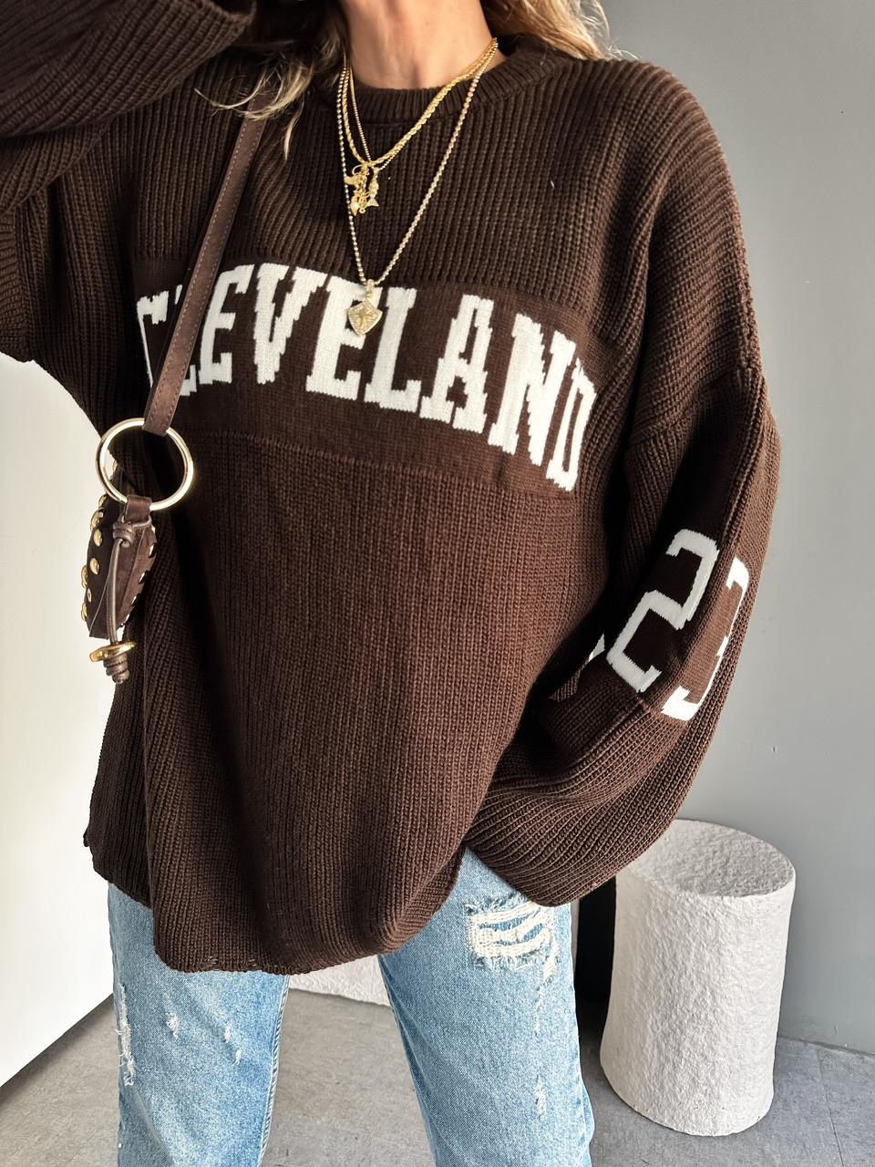 Kahve Cleveland Salaş Kazak