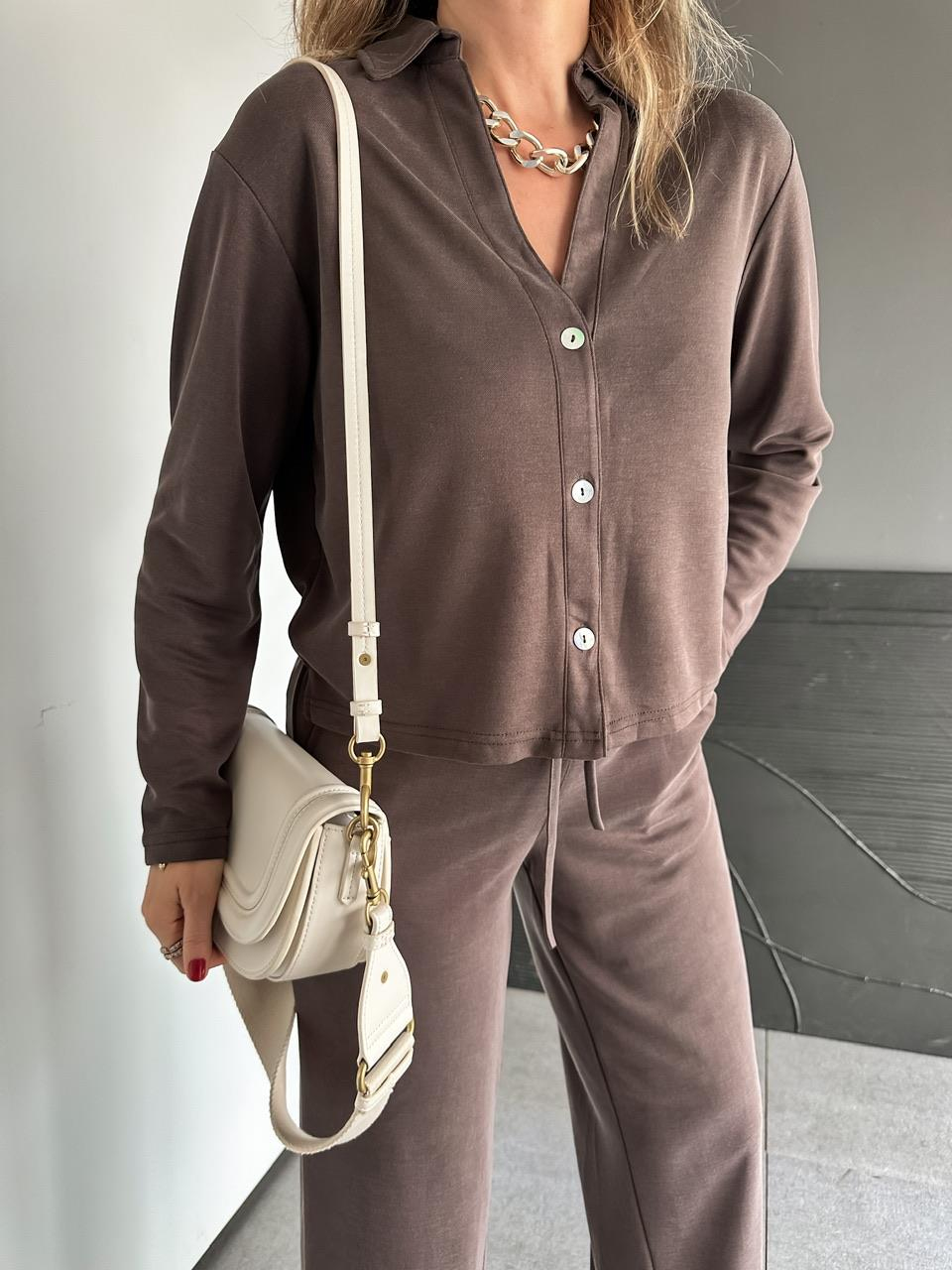 Kahve Düğmeli Marka Model Soft Takım