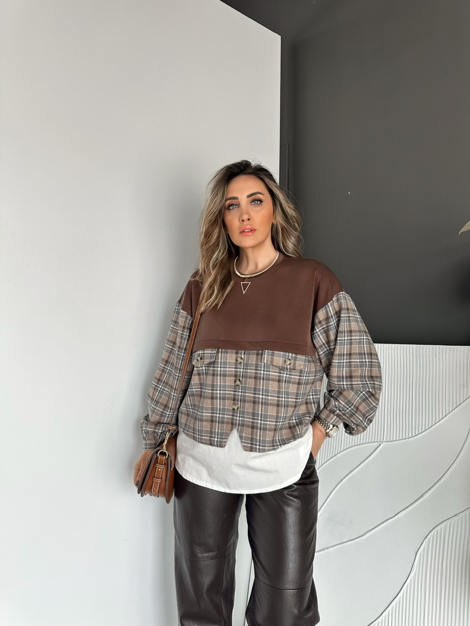 Kahve Ekose Gömlek Detaylı Sweatshirt