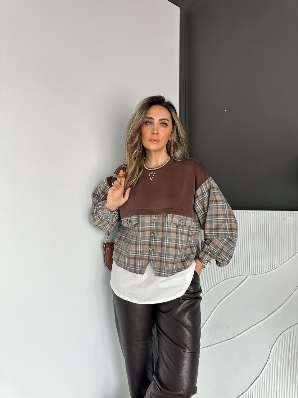 Kahve Ekose Gömlek Detaylı Sweatshirt